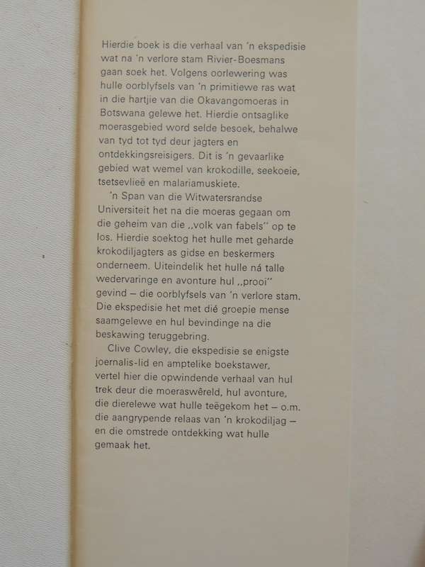 Volk Van Fabels: n Soektog Na n Verlore Boesmanstam In Die OkavangomoerasClive Cowley