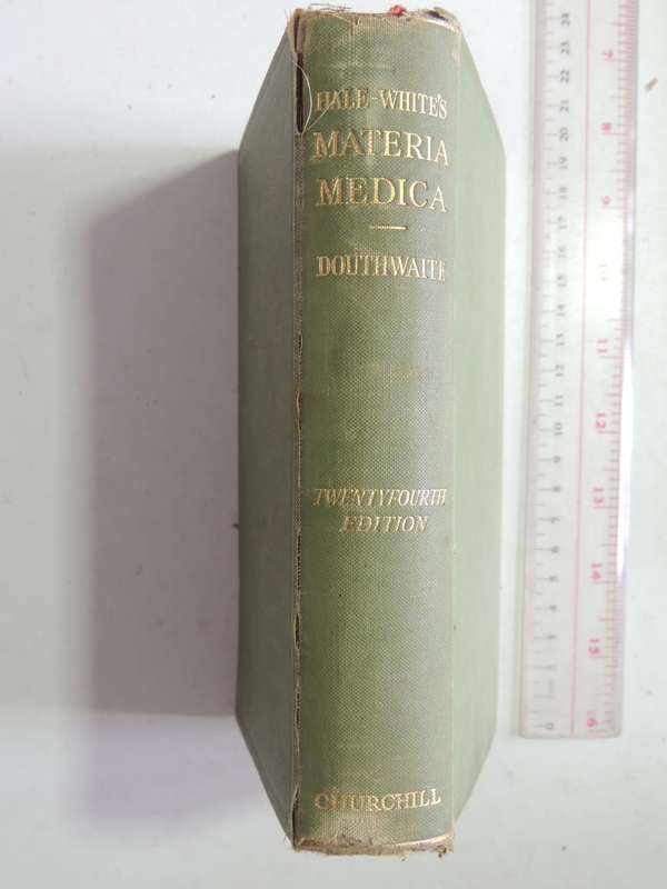 Materia Medica Pharmacy, Pharmacology and Therapeutics - William Hale-White 24th Edition 1939