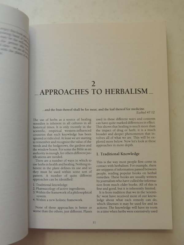 The Herb User's Guide: The Basic Skills Of Medical Herbalism - David Hoffman