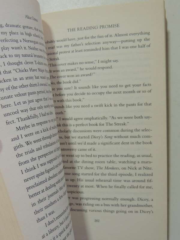 The Reading Promises: 3,218 Nights Of Reading With Father - Alice Ozma