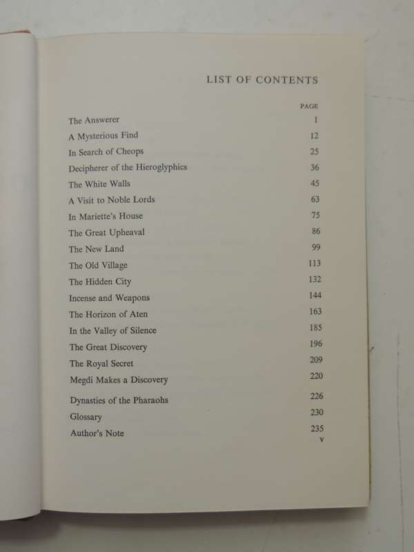 The World of the Pharaohs - Hans Baumann