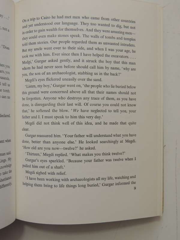 The World of the Pharaohs - Hans Baumann