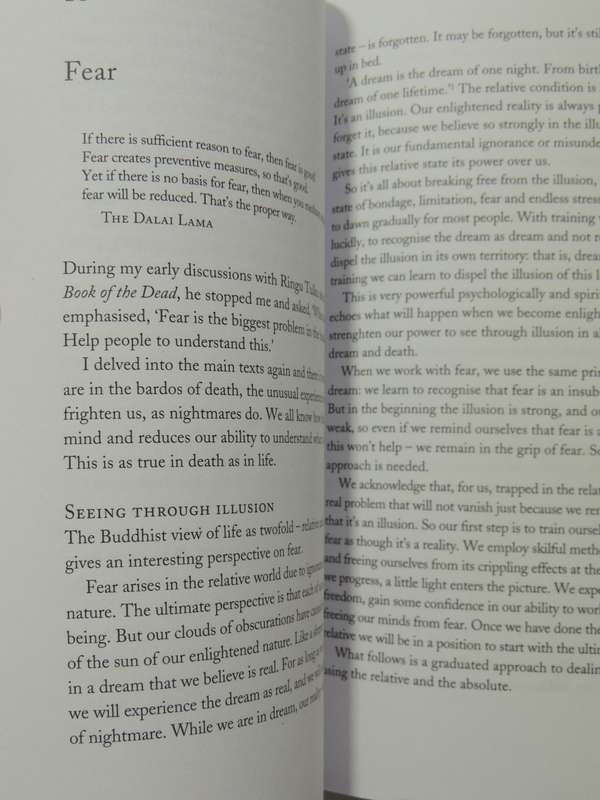 Living Dreaming Dying: Wisdom Of Tibetan Psychology - Rob Nairn