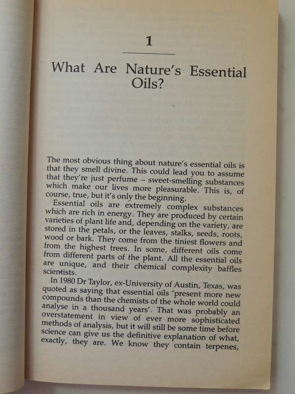 Aromatics: Romance, Love, Sex & Nature's Essential Oil- Valerie Ann Worwood