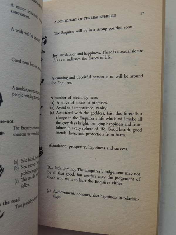 Fortune-Telling By Tea Leaves: A Practical Guide To The Ancient Art Of Tasseography- Sasha Fenton