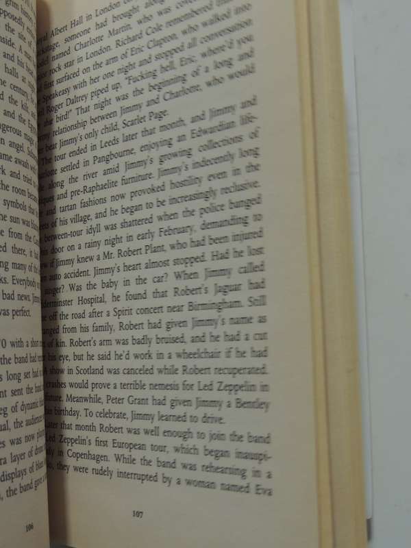 Hammer Of The Gods: Led Zepplin Unauthorized - Stephen Davis