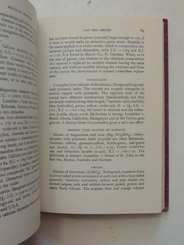 Practical Gemmology: A Study Of The Identification Of Gem-Stones, Pearls And Ornamental Minerals (3r