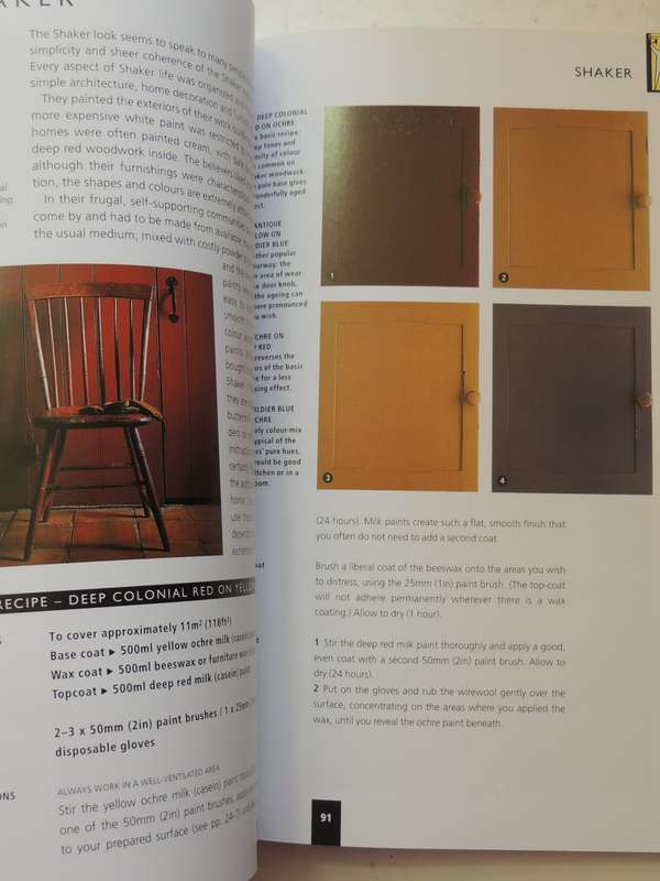 The Complete Book Of Paint: A Sourcebook Of Techniques, Finishes, Designs & Projects -Lynne Robinson