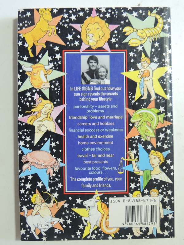Life Signs - An Astrological Guide to the Way we Live - Julia & Derek Parker
