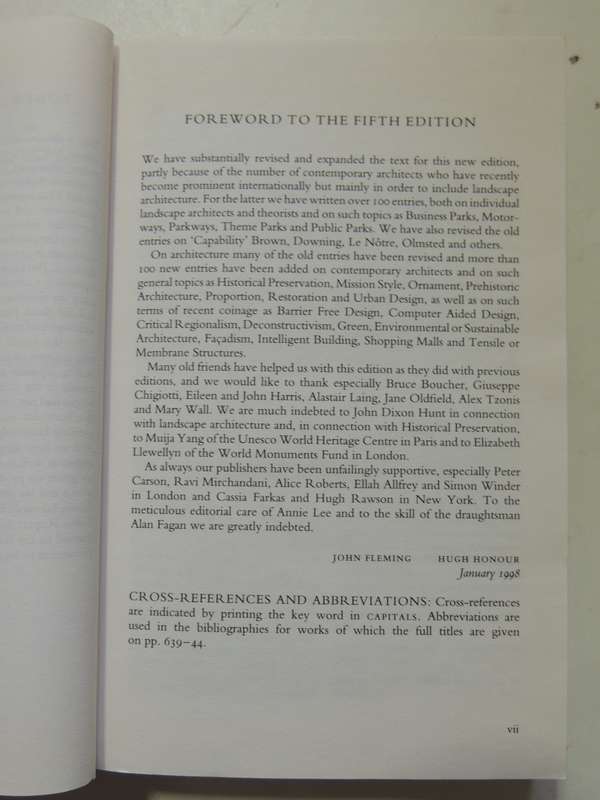The Penguin Dictionary Of Architecture And Landscape Architecture (5th Ed) Fleming, Honour & Pevsner