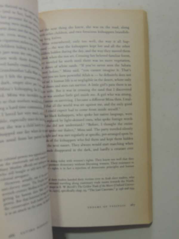 Dreams Of Trespass: Tales Of A Harem Childhood - Fatima Mernissi