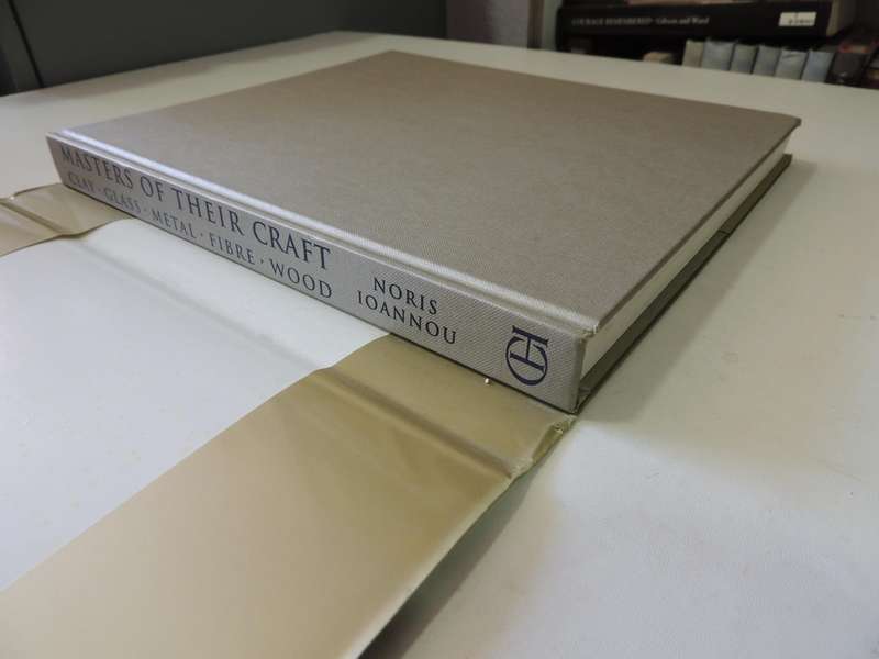 Masters Of Their Craft Tradition & Innovation In The Australian Contemporary Decorative ArtsNoris I