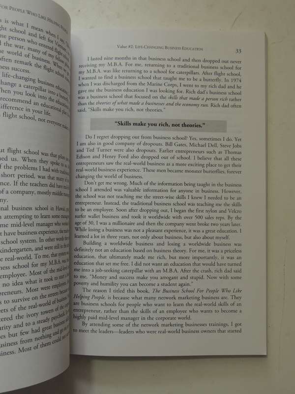 Rich Dad : The Business School For People Who Like Helping People - Robert Kiyosaki, Sharon Lechter