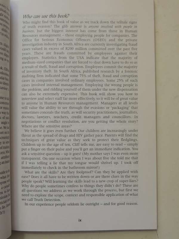 Truth Extraction: How To Read Between The Lies- Malcolm Russel & Clifton Coetzee