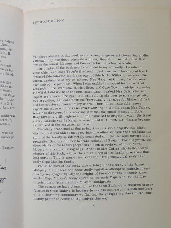 The Early Cape Muslims: A Study Of Their Mosques, Genealogy & Origins Frank R Bradlow, M Cairns