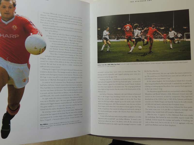 The Official Manchester United Illustrated History - Adam Bostock  2nd Edition Updated