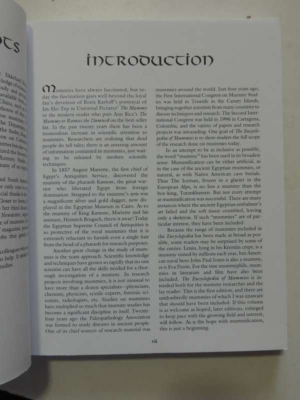 The Encyclopedia of Mummies - Bob Brier