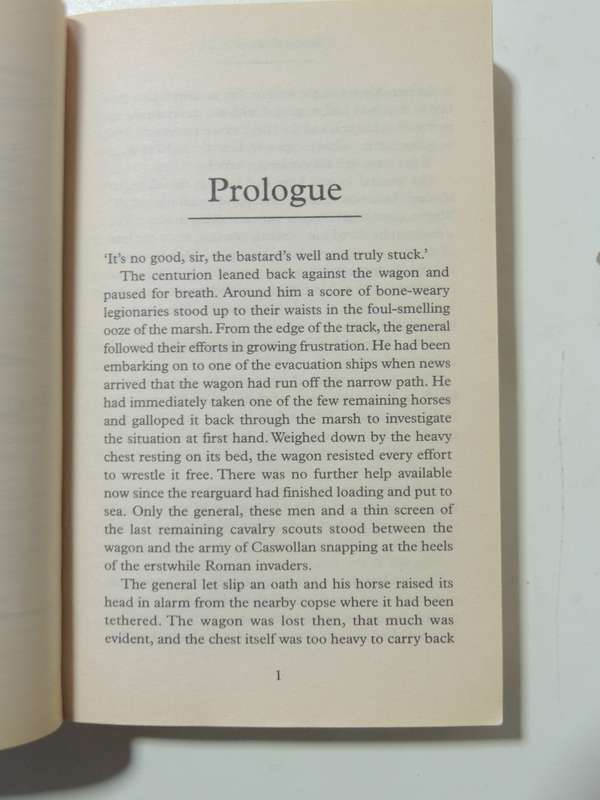 Under the Eagle - Simon Scarrow