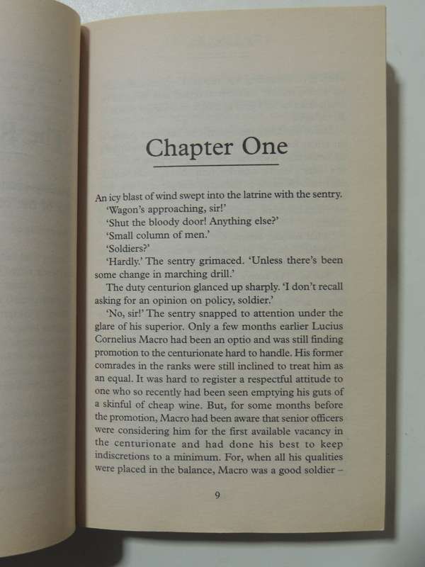Under the Eagle - Simon Scarrow