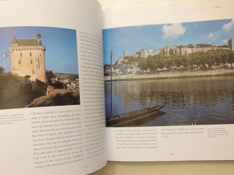 Chatteaux Of The Loire Valley - Robert Polidori & jean-Marie Perouse De Montclos