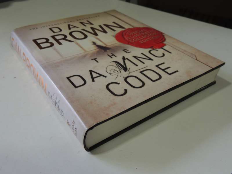 The Da Vinci Code - Dan Brown      Special Illustrated Collector's Edition
