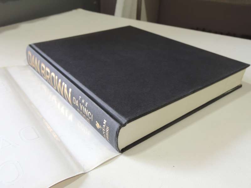 The Da Vinci Code - Dan Brown      Special Illustrated Collector's Edition