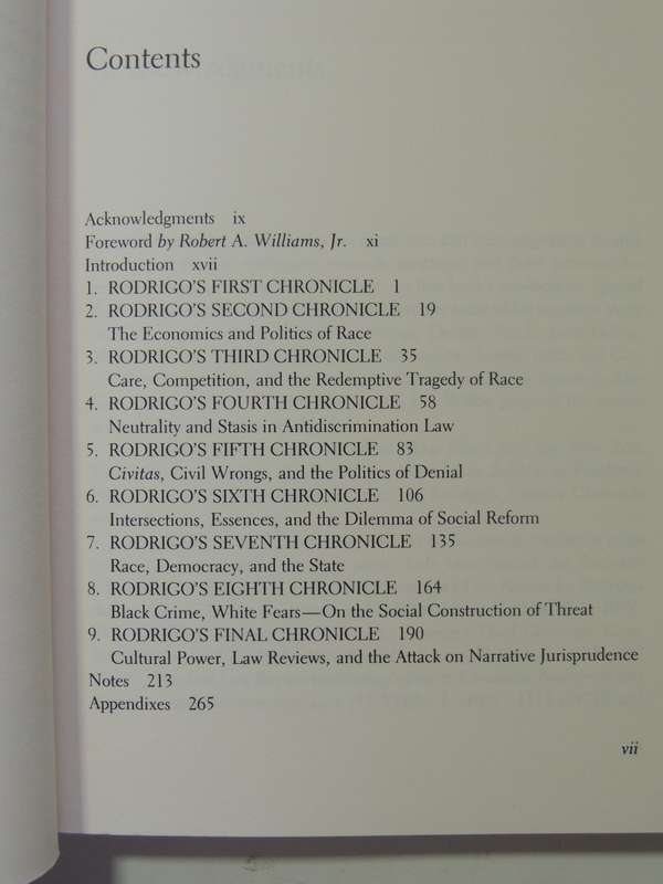 The Rodrigo Chronicles: Conversations About America And Race - Richard Delgado