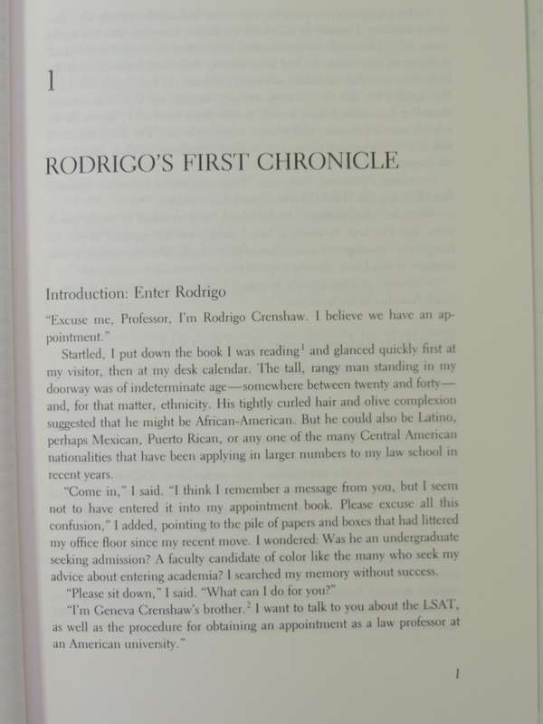 The Rodrigo Chronicles: Conversations About America And Race - Richard Delgado