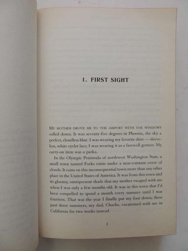 Twilight Saga 4 Vol Set: Twilight, New Moon, Eclipse, Breaking Dawn - Stephenie Meyer