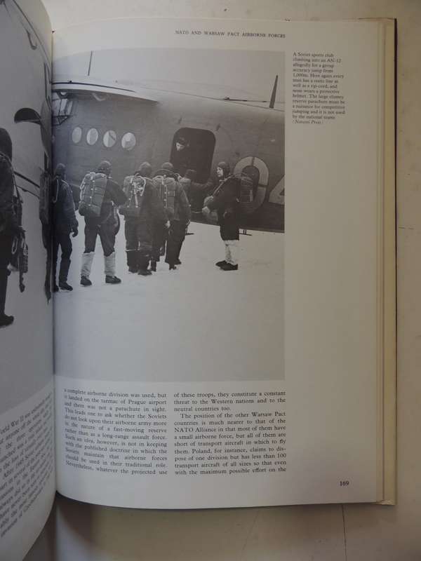 Assault From The Sky: A History Of Airborne Warfare- John Weeks
