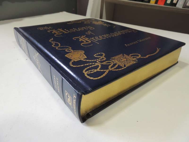 The History of Freemasonry - Albert Mackey
