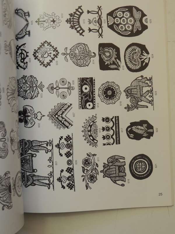 Traditional Design From India (with CD)
