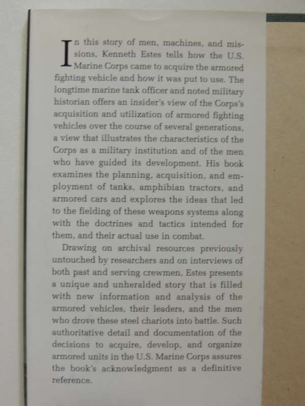 Marines Under Armor: The Marine Corps And The Armored Fighting Vehicle, 1916-2000 - Kenneth W. Estes