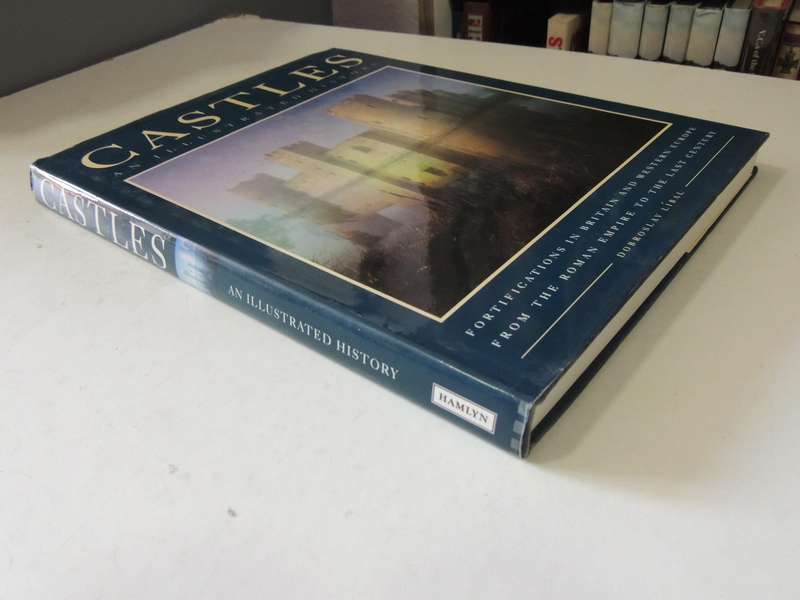 Castles And Fortifications Of Britain And EuropeDobroslav Libal