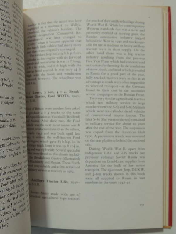 Military Transport Of World War II Including Post War Vehicles - C. Ellis & D. Bishop