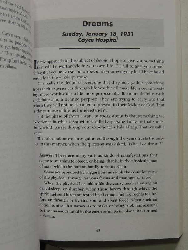 In A Waking State: Edgar Cayce Lectures - Edgar Cayce
