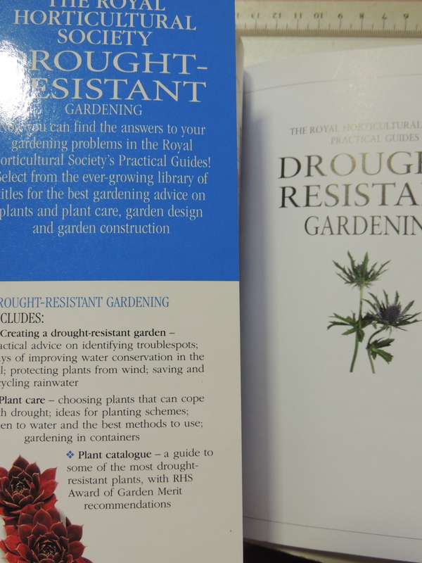 Drought Resistant Gardening - RHS Practical Guides - Peter Robinson