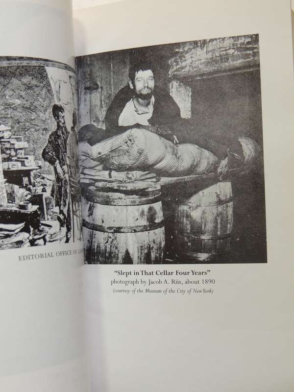The Proud Tower: A Portrait Of The World Before The War 1890-1914 - Barbara Tuchman