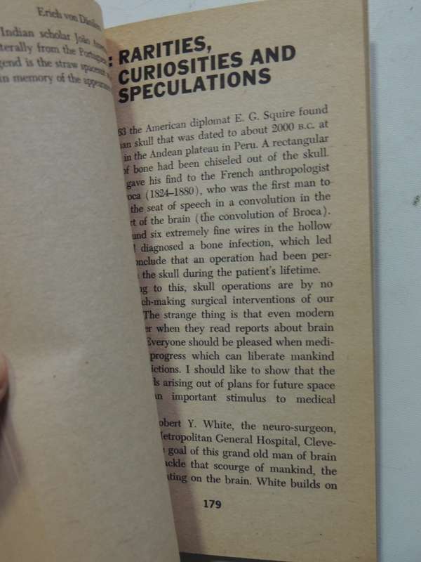 The Gold Of The Gods - Erich Von Daniken