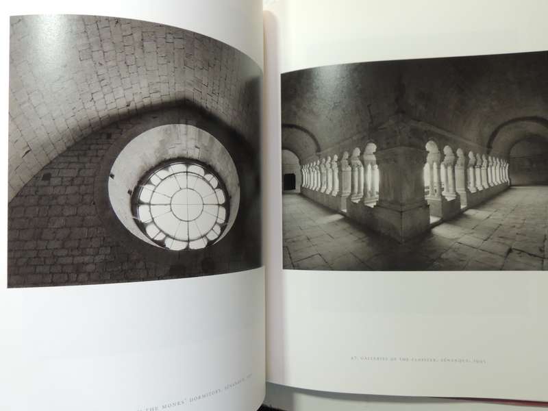Architecture Of Silence: Cistercian Abbeys Of France - David Heald & Terry N. Kinder