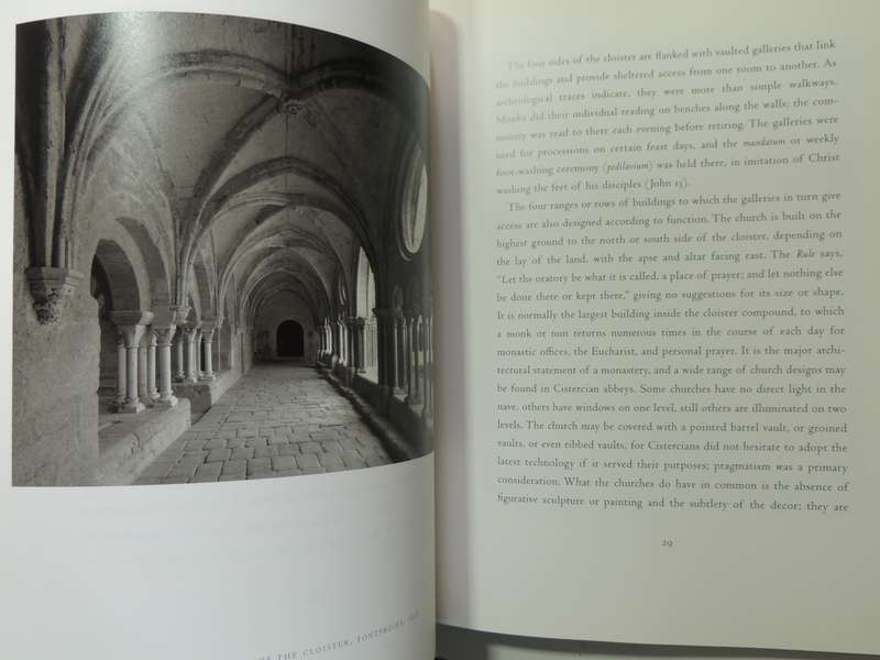 Architecture Of Silence: Cistercian Abbeys Of France - David Heald & Terry N. Kinder