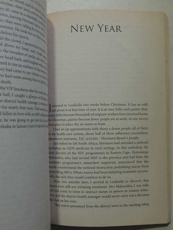 Three Letter Plague: A Young Man's Journey Through A Great Epidemic - Jonny Steinberg