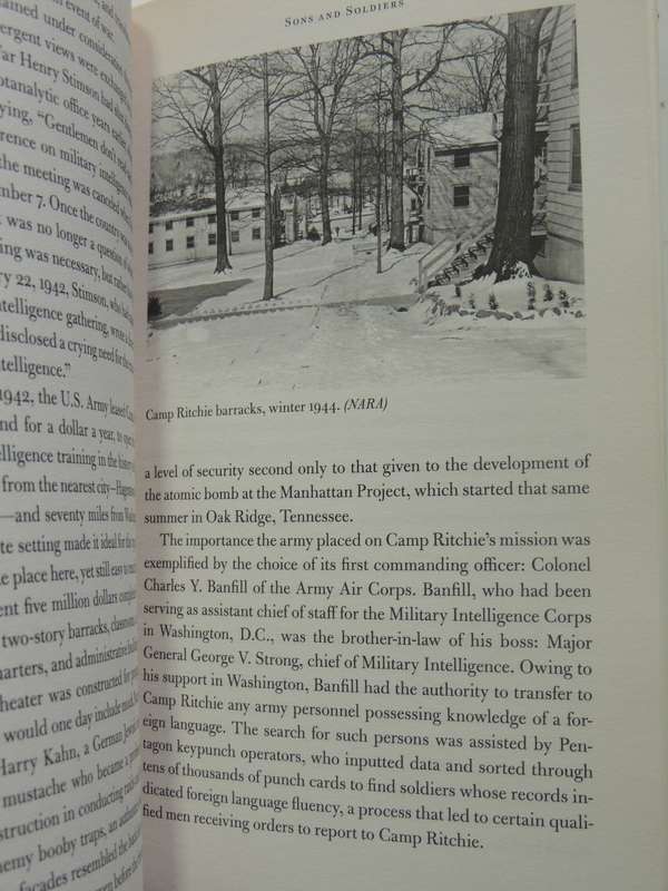 Sons & Soldiers: The Jews Who Escaped The Nazis And Returned For Retribution - Bruce Henderson