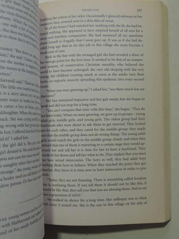 Three Letter Plague: A Young Man's Journey Through A Great Epidemic - Jonny Steinberg