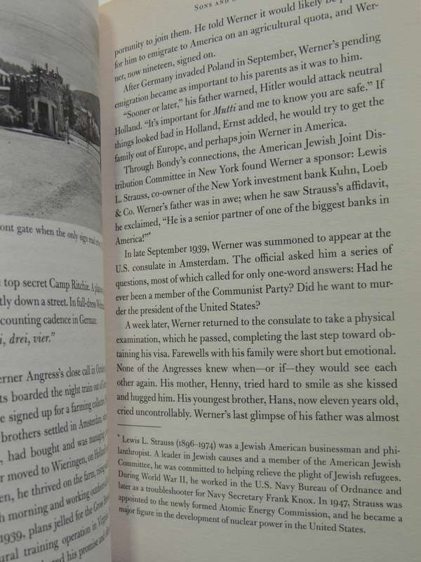 Sons & Soldiers: The Jews Who Escaped The Nazis And Returned For Retribution - Bruce Henderson