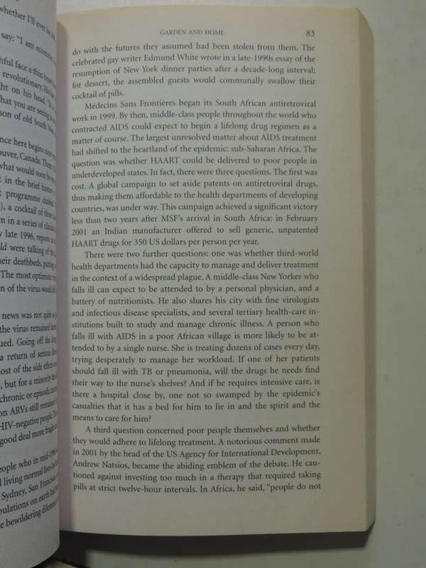 Three Letter Plague: A Young Man's Journey Through A Great Epidemic - Jonny Steinberg