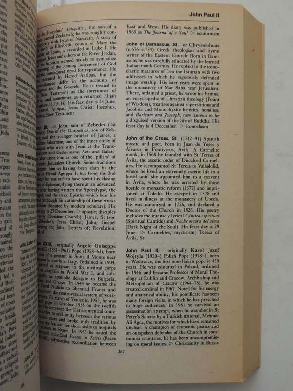 The Wordsworth Dictionary of Beliefs & Religions - A Comprehensive Guide to World -Wide Faiths