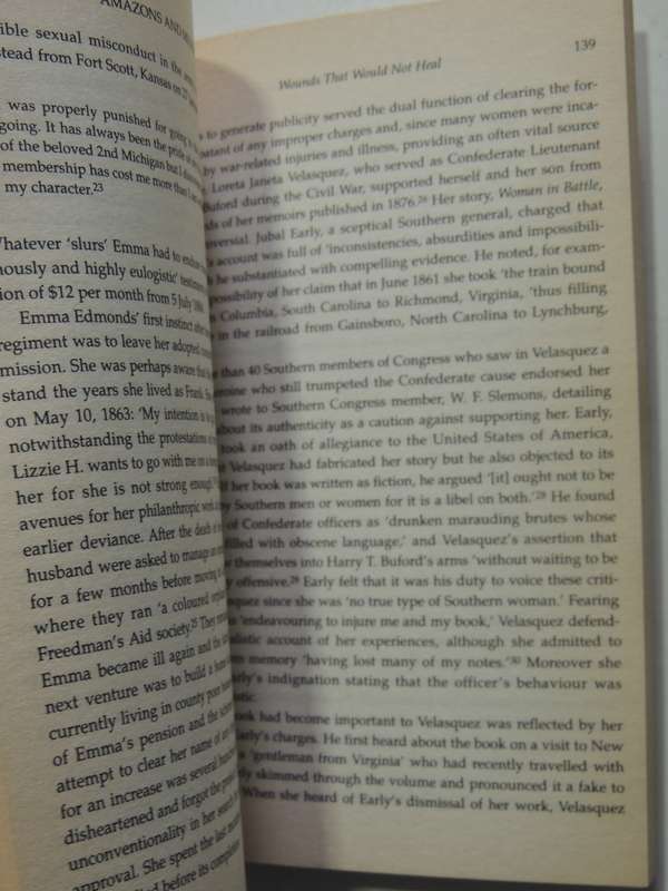 Amazons &Military Maids:Women Dressed As Men In Pursuit Of Life Liberty &Happiness Julie Wheelwright