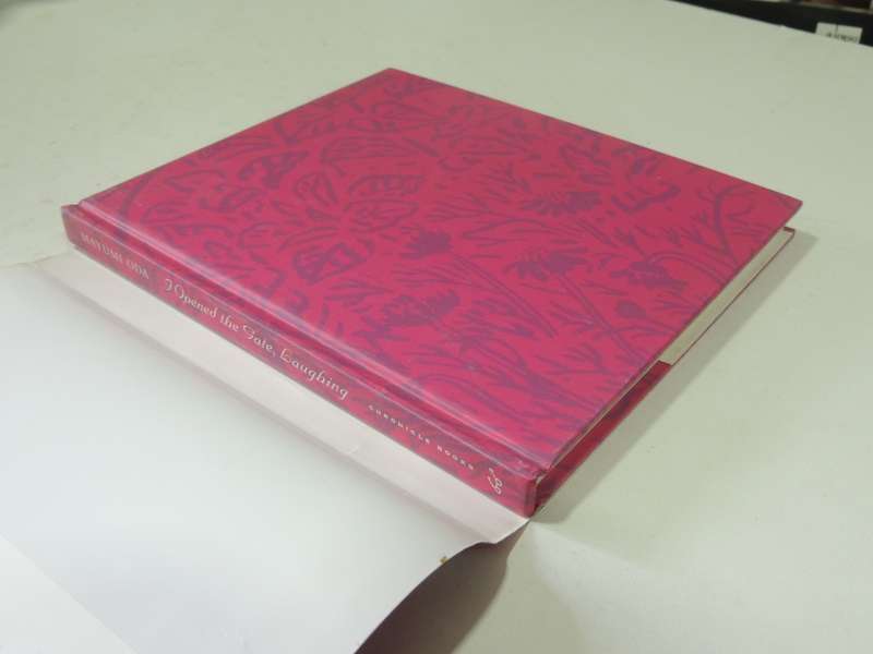 I Opened The Gate, Laughing: An Inner Journey - Mayumi Oda