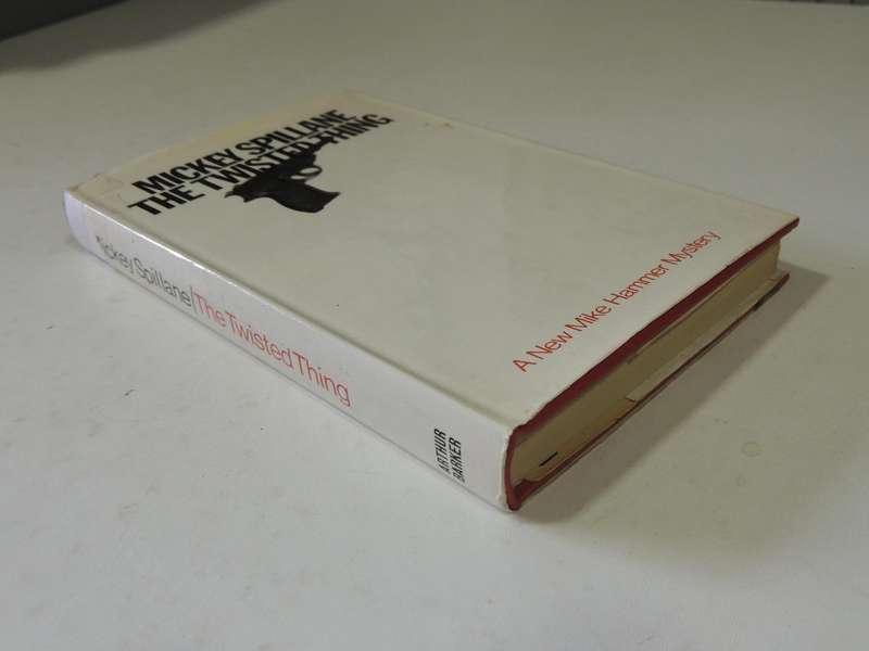 The Twisted Thing - Mickey Spillane    1st UK Edition 1966